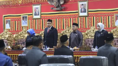 DPRD LAMSEL RESMI BENTUK ALAT KELENGKAPAN DEWAN. MAJALAH NATAR AGUNG