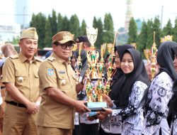 Pj. Gubernur Samsudin Pimpin Upacara HUT ke-79 PGRI dan Hari Guru Nasional Tingkat Provinsi Lampung Tahun 2024