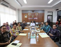 Pj. Bupati Pringsewu Hadiri Rapat Test Operasional Penerapan Opsen PKB dan Opsen BBNKB Tahun 2025