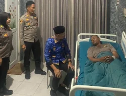 Gubernur Lampung jenguk polisi terluka saat amankan aksi petani singkong